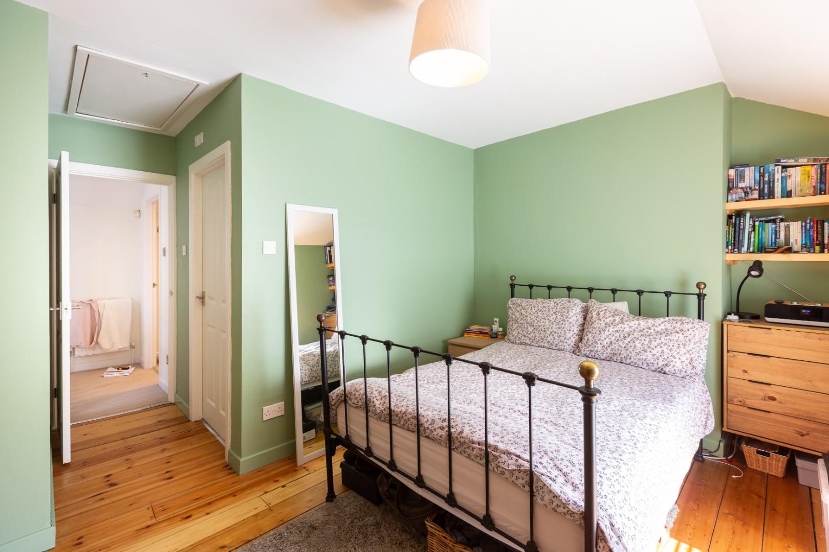 John Street, Mumbles, Swansea, SA3 4LH